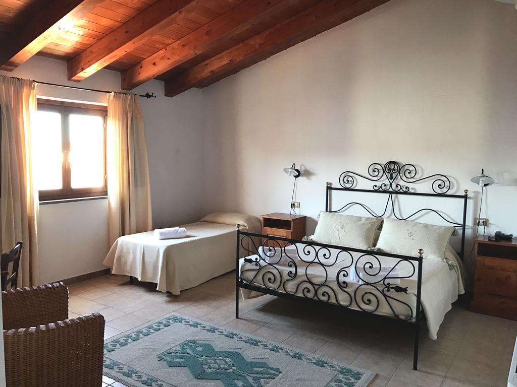 Hotel Su Baione Abbasanta Extérieur photo